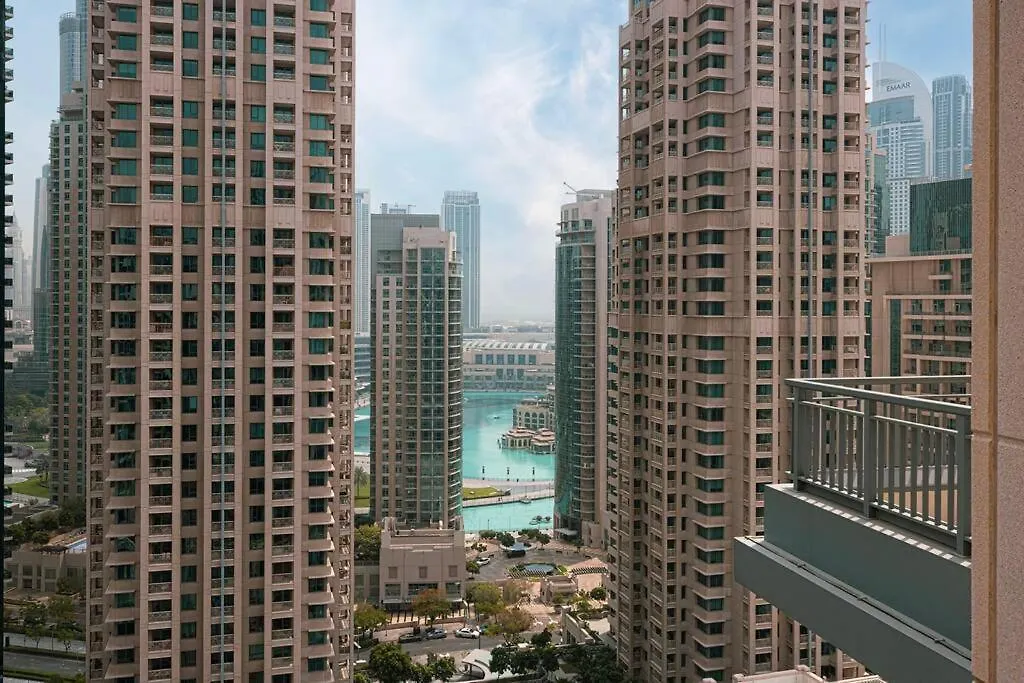 Apartment Lux Unit With Burj & Fountain View I Walk Dubai Mall